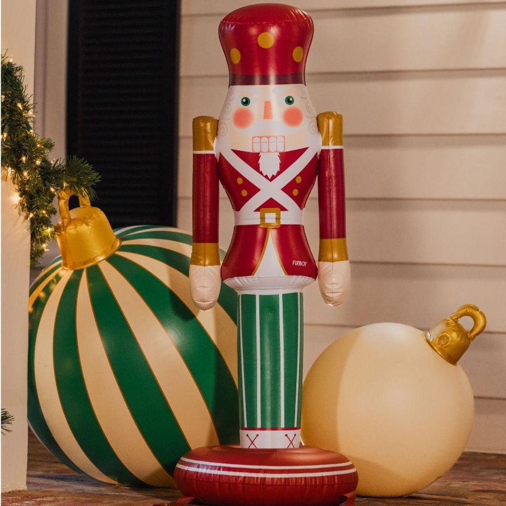 Fun boy Classic 3.5 Foot Inflatable Nutcracker - Indoor/outdoor Christmas Tree